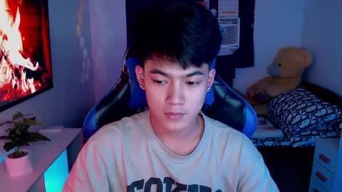 Prince Aldrian  online show from February 13, 7:56 am