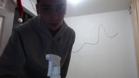 xalejo_max online show from November 29, 12:18 pm