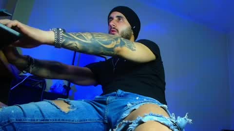 XanderCageX online show from April 6, 11:05 pm