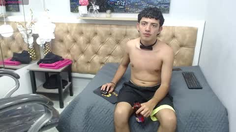 xebastwink online show from April 13, 9:04 pm