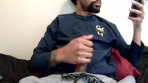 OmgItsSoFuckingBig online show from April 6, 11:59 pm