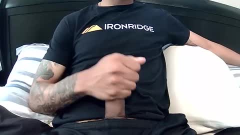 OmgItsSoFuckingBig online show from March 27, 11:38 pm