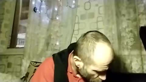 xploid1982 online show from December 5, 4:19 am