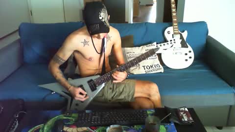 Snapshot of xxbooba_valentinoxx chatting on September 27, 9:18 am xXBooba ValentinoXx online show from September 27, 9:18 am