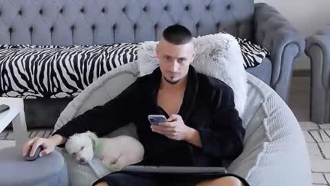 Snapshot of xxx_alejandro chatting on September 18, 10:39 am xxx_alejandro online show from September 18, 10:39 am