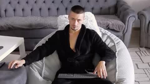 Snapshot of xxx_alejandro chatting on September 29, 8:13 am xxx_alejandro online show from September 29, 8:13 am