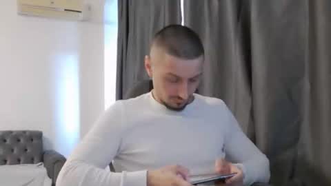 Snapshot of xxx_alejandro chatting on March 3, 8:34 am xxx_alejandro online show from March 3, 8:34 am