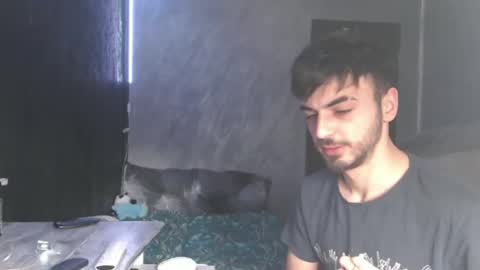 xxxdonpuiuuxxx online show from February 20, 8:27 am