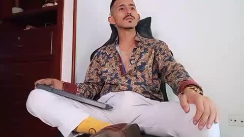 Kev online show from November 25, 8:55 pm