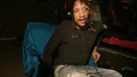 xxxjrstrokesxxx online show from April 6, 4:46 am