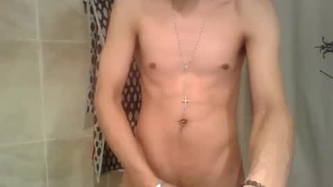 Snapshot of xxxxliciouse chatting on January 2, 9:33 am xxxxliciouse online show from January 2, 9:33 am