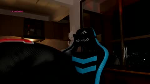 yeikoe1 online show from January 7, 2:05 am