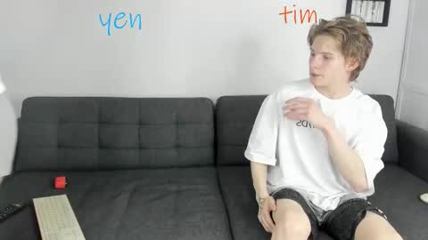 Snapshot of yen2025 chatting on September 21, 10:04 am Yen online show from September 21, 10:04 am