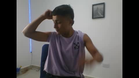 yissus_20 online show from April 9, 10:27 pm