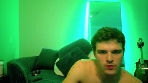 yngdesire1 online show from December 3, 7:58 am