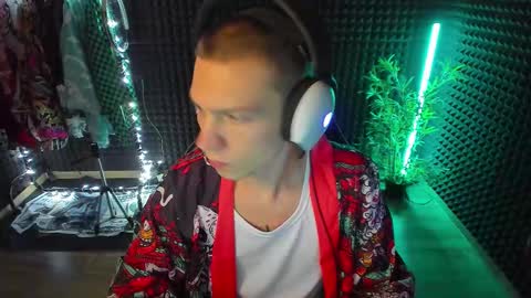 You can ask my name in pm online show from November 6, 4:32 pm