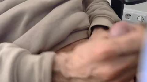 yokaxondoo online show from April 8, 5:08 am