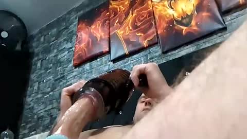 yon2984 online show from December 1, 9:56 am