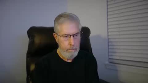 Colorado Guy Straight online show from October 19, 3:55 am