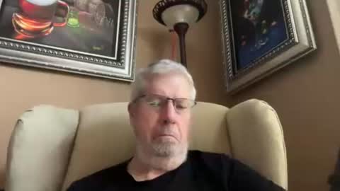 Colorado Guy Straight online show from December 22, 7:21 pm