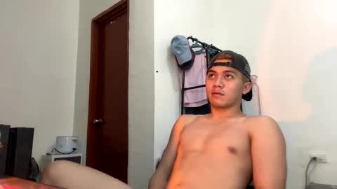 Cyrus online show from December 23, 9:18 am