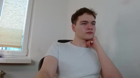 your_bunny123 online show from December 21, 10:45 am