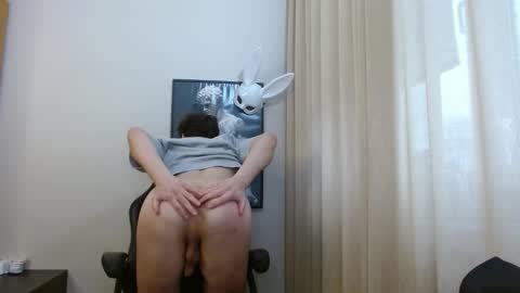 your_bunny123 online show from December 15, 8:00 am