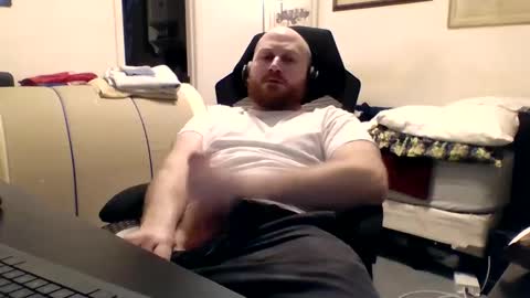 Snapshot of yourbewbs chatting on December 11, 5:12 am yourbewbs online show from December 11, 5:12 am