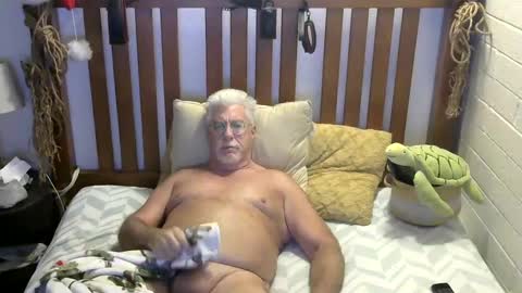 A Man online show from December 28, 2:22 pm