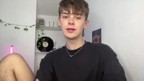 yoursweetyguy online show from July 30, 4:06 pm