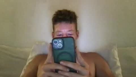 yoyoyo1221 online show from November 22, 7:08 am