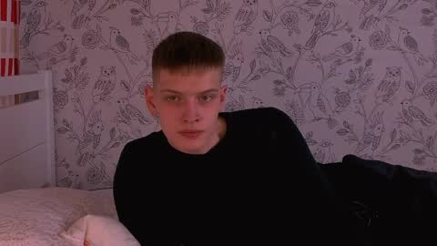 yrshela online show from April 5, 4:25 pm