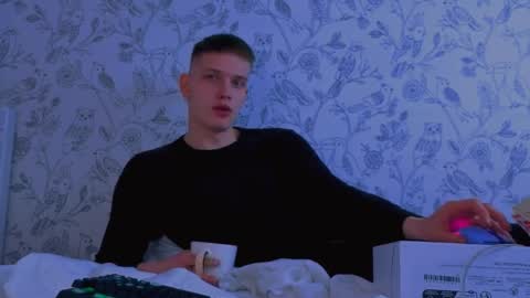 yrshela online show from April 2, 4:37 pm