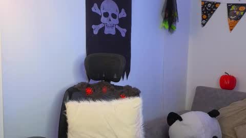 yulian_vasquez online show from October 15, 12:35 pm