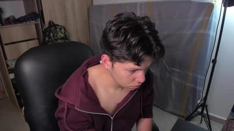 yurii_moody online show from February 18, 1:10 am