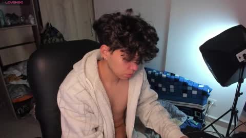 yurii_moody online show from September 28, 5:27 am