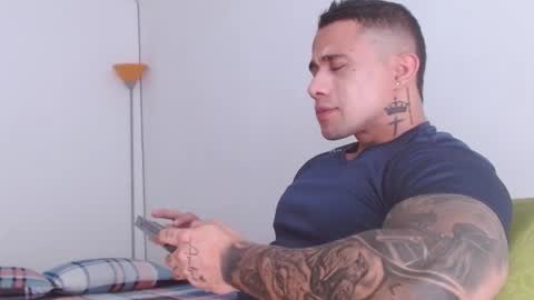 Snapshot of zac_colleng07 chatting on December 31, 5:29 pm Zac Colleng online show from December 31, 5:29 pm