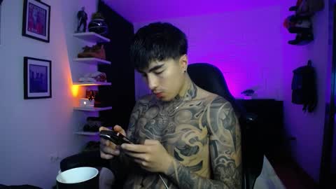 zac_muller1 online show from February 24, 8:04 am