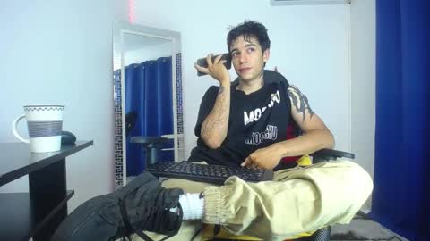 zack online show from January 31, 8:43 pm