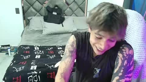 zack online show from April 10, 7:32 pm