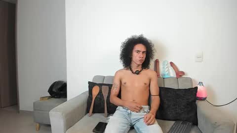 zadders_yb online show from March 10, 5:46 am