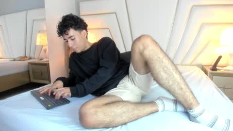 zahir_ashar online show from October 27, 11:23 am