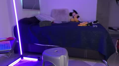 zamirxxxbig online show from February 19, 6:37 pm