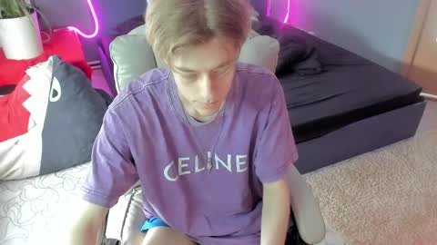 Kel online show from April 10, 4:19 am