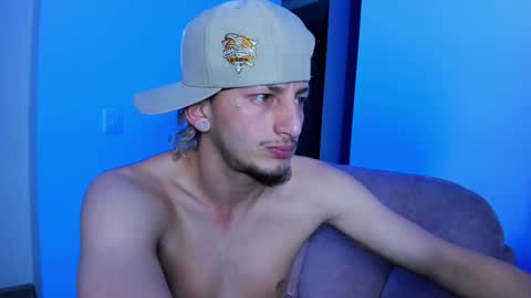 Zarcoo online show from April 11, 7:45 am