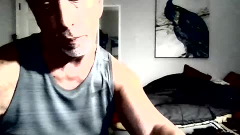 zcoester63 online show from April 8, 7:08 am