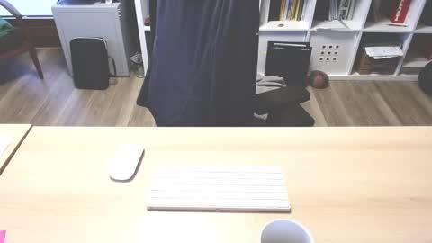 zeigmalwie online show from December 10, 9:55 am