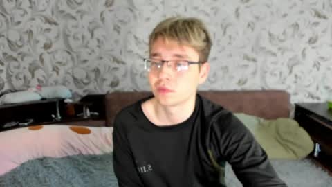 Ethan online show from May 26, 4:30 am