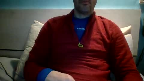 Snapshot of zeus00811 chatting on February 17, 6:53 am zeus online show from February 17, 6:53 am