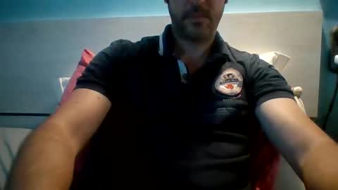 Snapshot of zeus00811 chatting on September 18, 6:15 am zeus online show from September 18, 6:15 am